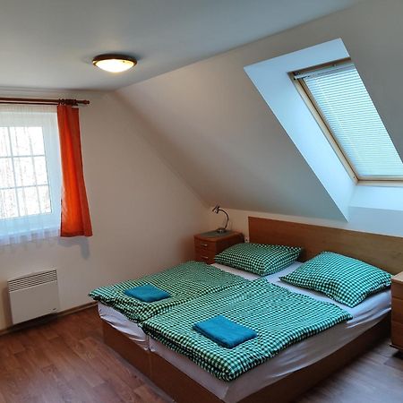 Chaty Kolodeje - Ubytovani U Reky V Soukromem Arealu-Orange Kolodeje nad Luznici Экстерьер фото